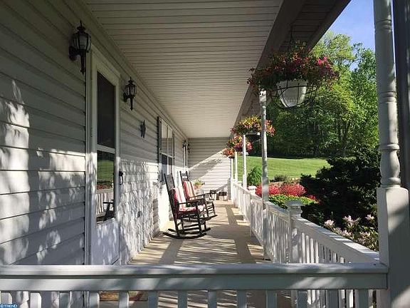 3rd image of 111 Maranatha Dr