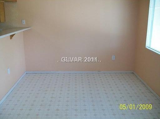 4th image of 2915 Poplar Ave