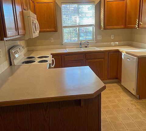 4th image of 11334 W Abram Dr