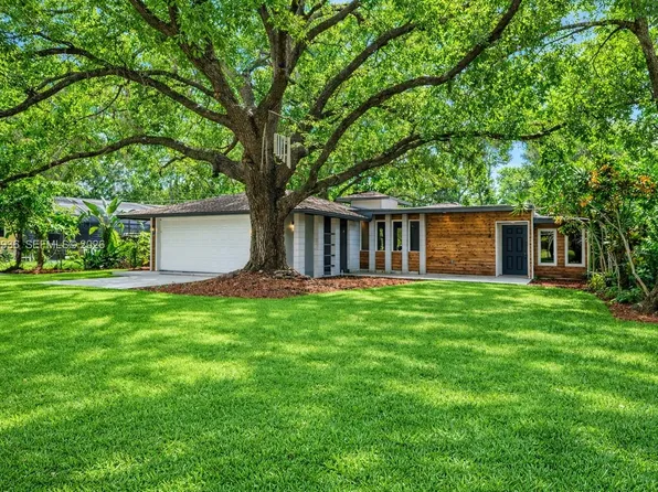 2234 Phillippi St, Sarasota, FL 34231