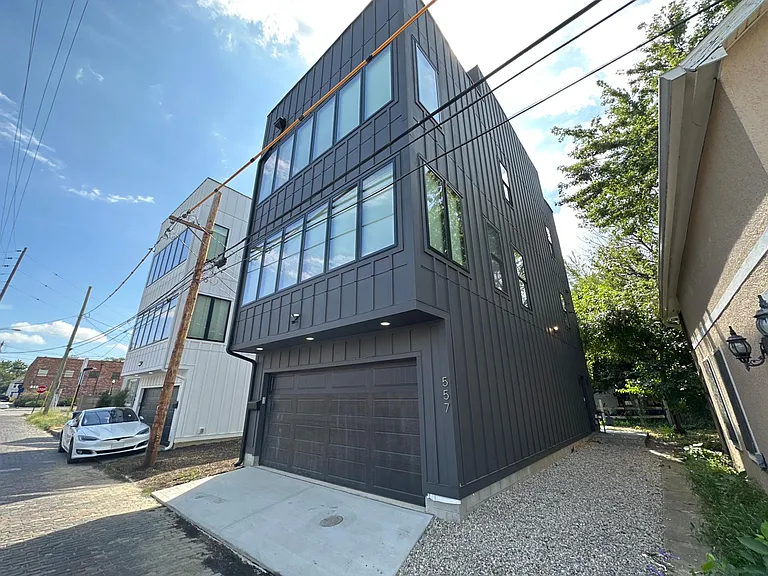 557 South Ln — Photo 45