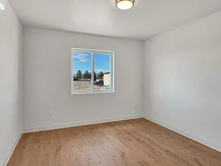 989 S Harmony Dr — Photo 9