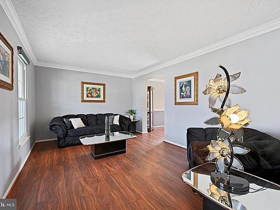 4th image of 1419 Hardley Ct