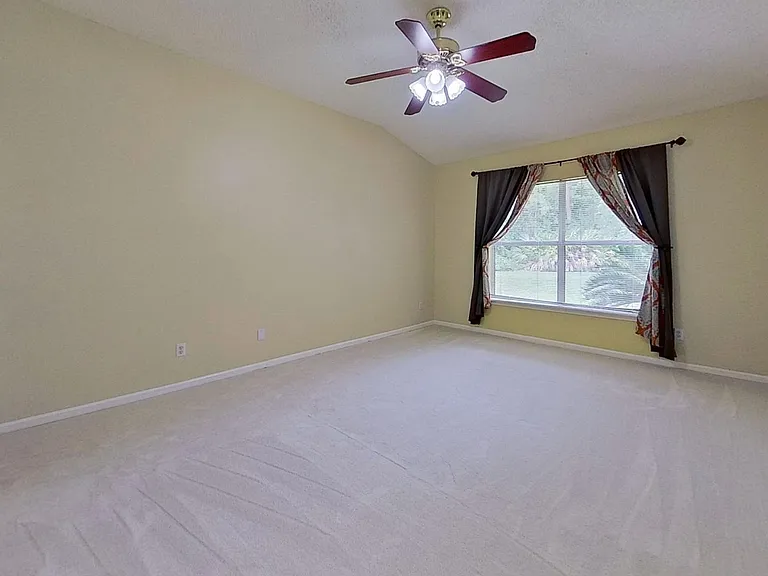 12404 Hatton Chase Ln W — Photo 16