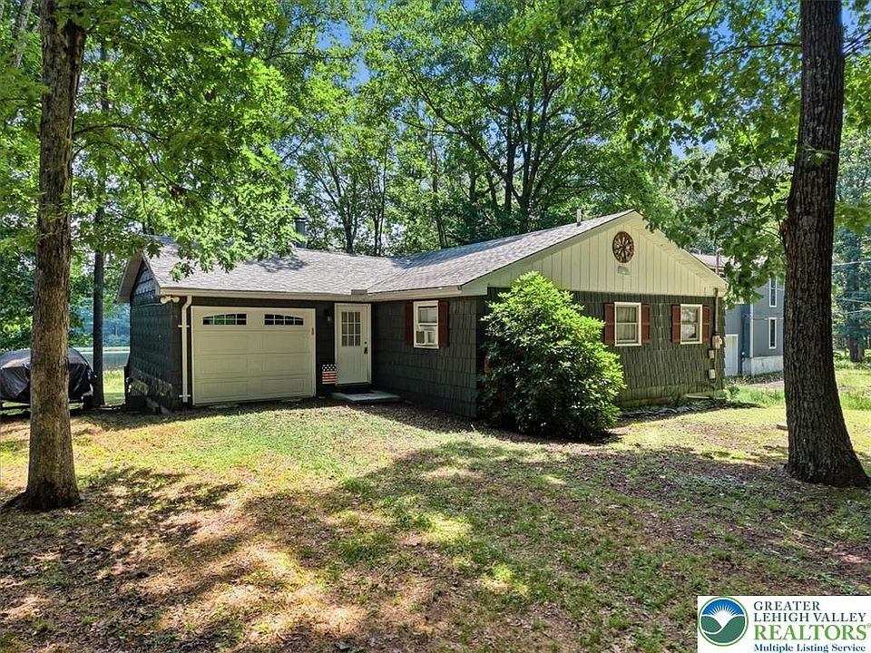 1st image of 4203 Forest Dr