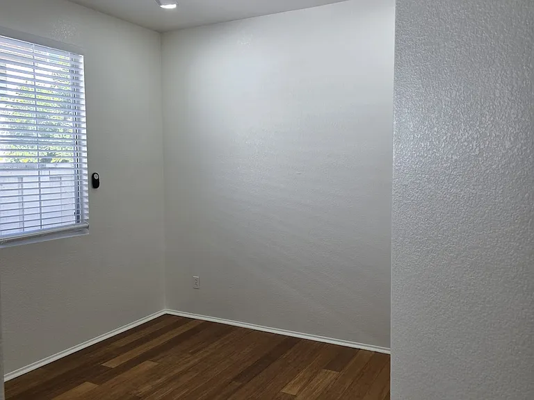 8275 Gold Coast Dr #6 — Photo 17
