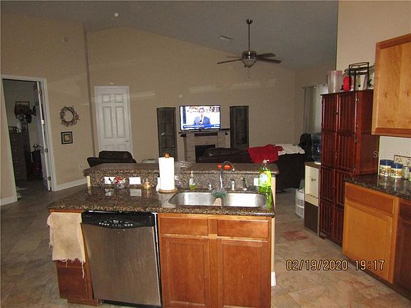 4th image of 3700 Valencia Dr