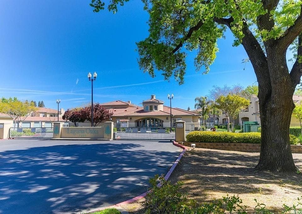 1st image of 5201 Laguna Oaks Dr Unit 77