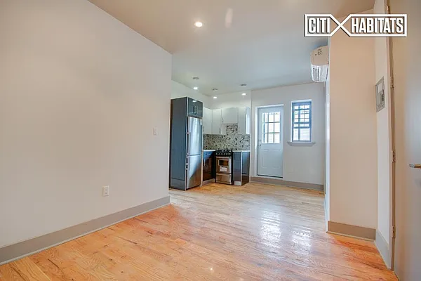 Rented by Citi Habitats | media 58