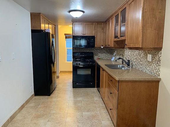 4th image of 2349 Mira Vista Ave Unit A