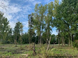 21 Apple Blossom Ln, Marlborough, NY 12547