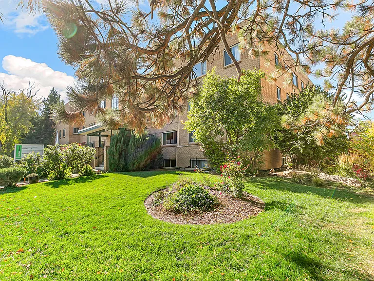 Hale-Graham — Photo 11