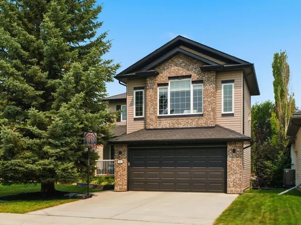 132 S Coopers Hts SW, Airdrie, AB T4B 2S1