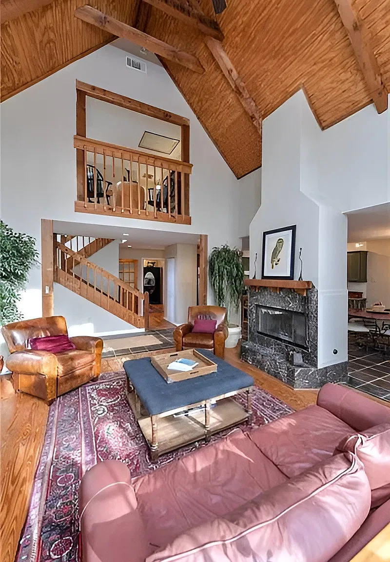 4 bed, 2000 sqft, $3,500 — Photo 2