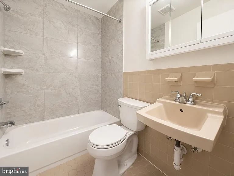 14761 Ealing Ct — Photo 19