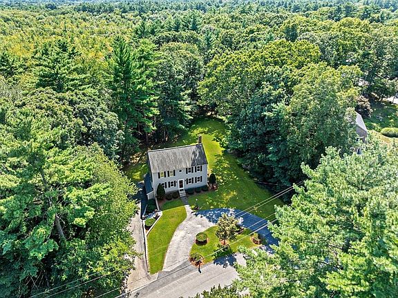 4th image of 29 Helen Dr