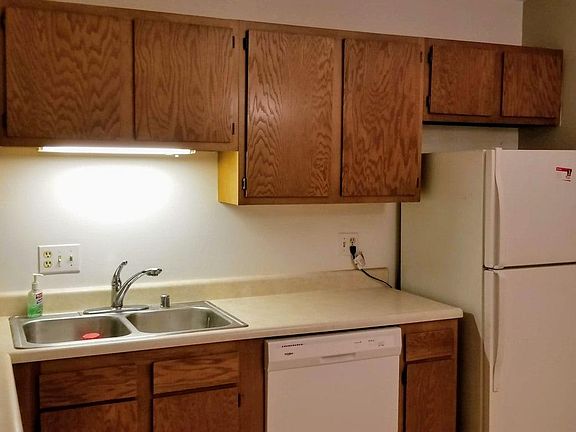 4th image of 7241 Creekview Dr APT 5
