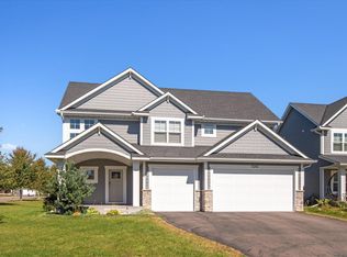 5242 Porchlight Rdg, Woodbury, MN 55129