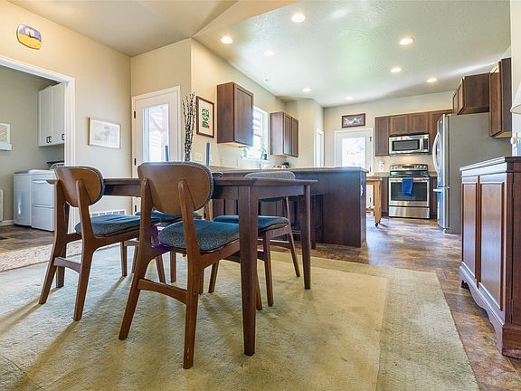 4th image of 5119 Filly Ln