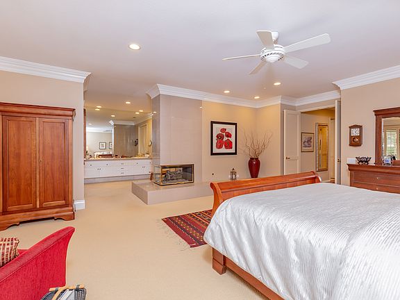 4th image of 11715 Melones Cir