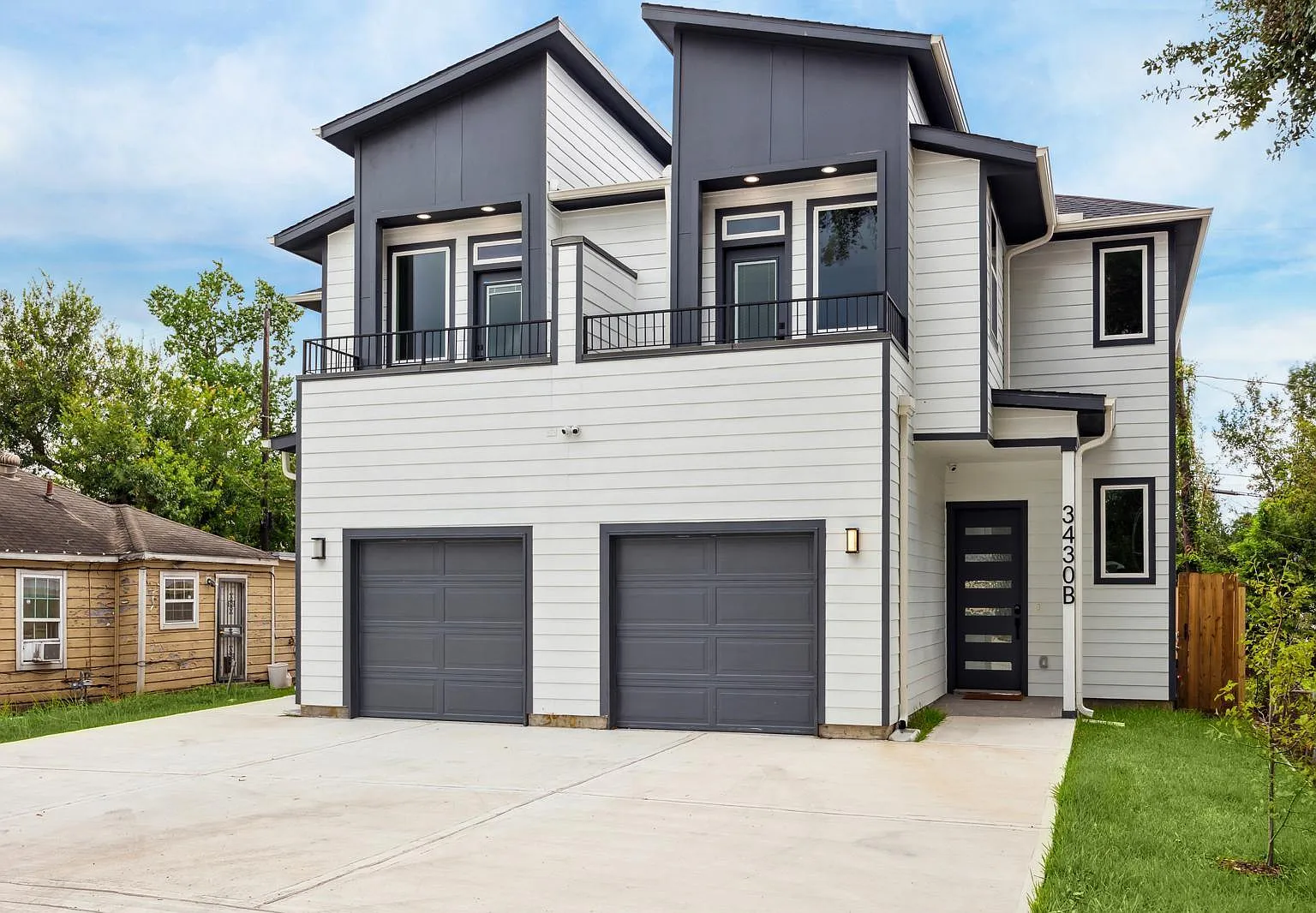 3 bed, 2.5 bath, 1840 sqft, $2,700 — Photo 1