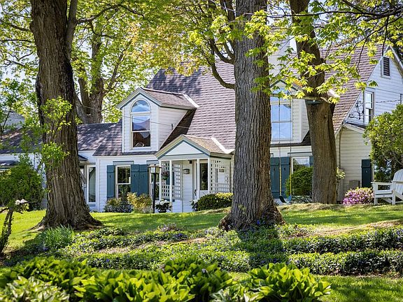 3rd image of 265 Bayview Road