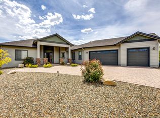 290 E Smoke Tree Ln, Prescott, AZ 86301