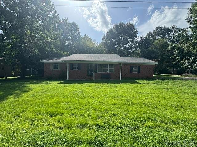 1st image of 340 Lamb Dr
