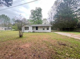 10011 Shannon Dr, Jacksonville, AR 72076