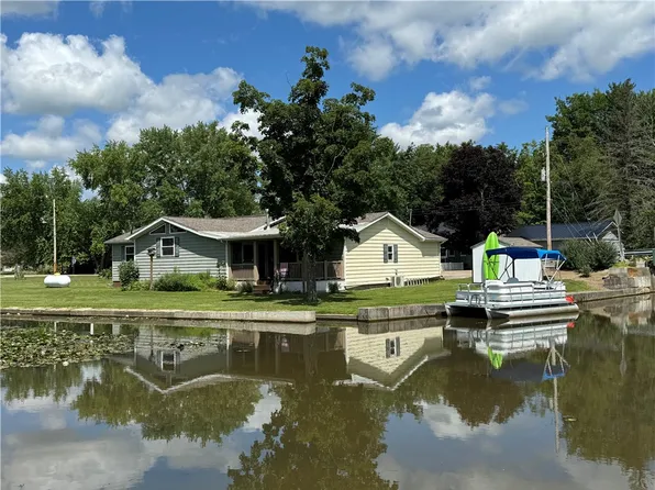 35893 Maple Dr, Union City, PA 16438