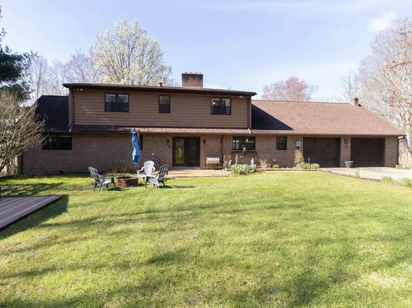 132 Misty Ln, Fairmont, WV 26554