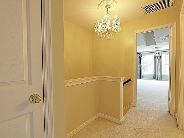 1317 New Haven Ct — Photo 15