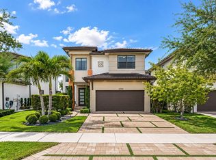 15742 NW 88th Ave, Miami Lakes, FL 33018