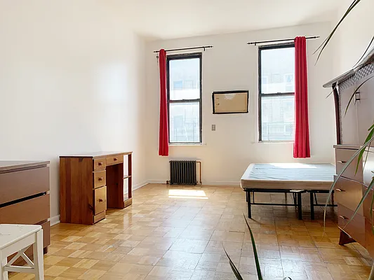 Rented by Compass | media 9