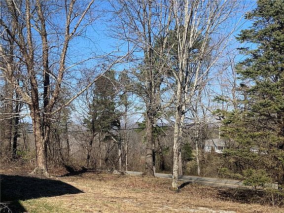 4th image of 1933 Pleasant Hill Rd