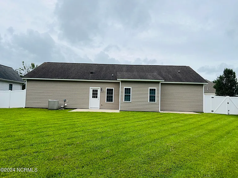 431 Branchwood Dr — Photo 28