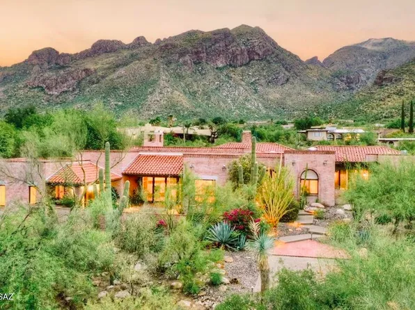 7590 N Calle Sin Controversia, Tucson, AZ 85718