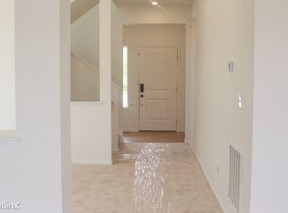 72 N New Castle Ct, Aurora, CO 80018