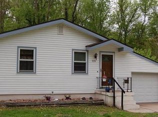 115 Marion St, Leavenworth, KS 66048