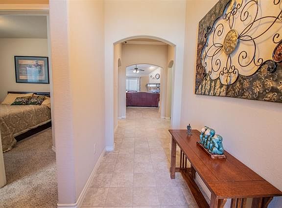 3rd image of 6064 Paddlefish Dr