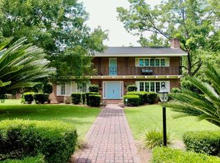 1601 Rainbow Dr, Waycross, GA 31501