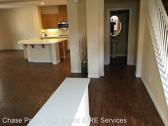 3rd image of 5029 Crescent Bay Dr