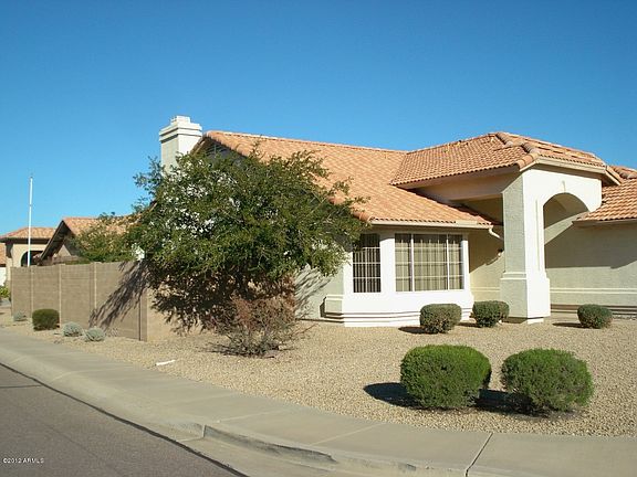2nd image of 10958 N VENTANA Drive W