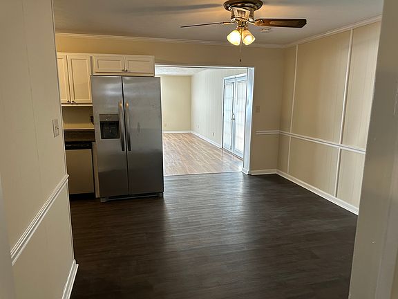 4th image of 330 Milburn Dr