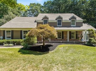 24 Rustic Trl, Flemington, NJ 08822
