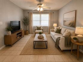 209 7th St S, Jacksonville Beach, FL
