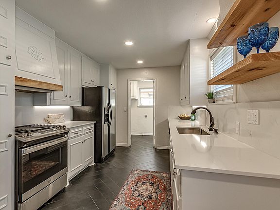 3rd image of 2505 NW 49th Pl