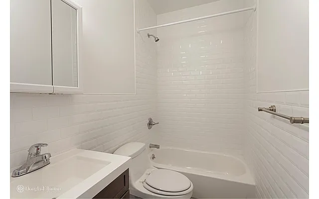 Rented by Douglas Elliman | media 20