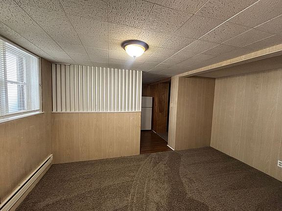 5th image of 926 E Halliday St