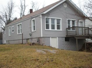 6864 Scotch Lake Dr, West Bloomfield, MI